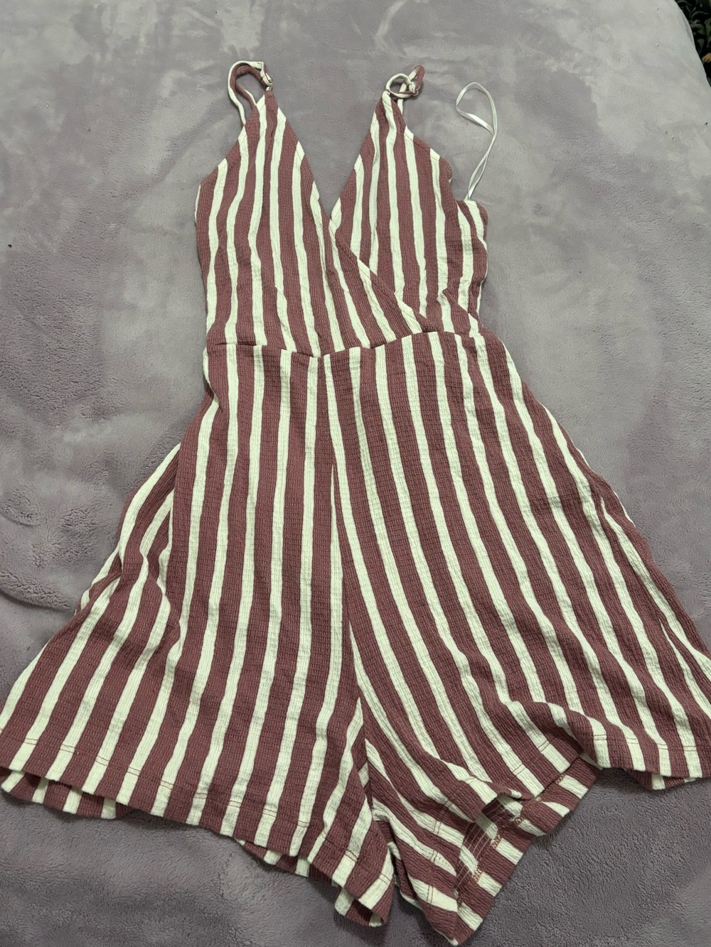 Love Tree Striped V-Neck Romper in Mauve and White
